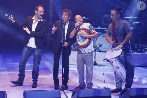 Alain Souchon et le groupe Trio au Gala de l'IFRAD au Cirque D'Hiver, à Paris, le 25 septembre 2013.