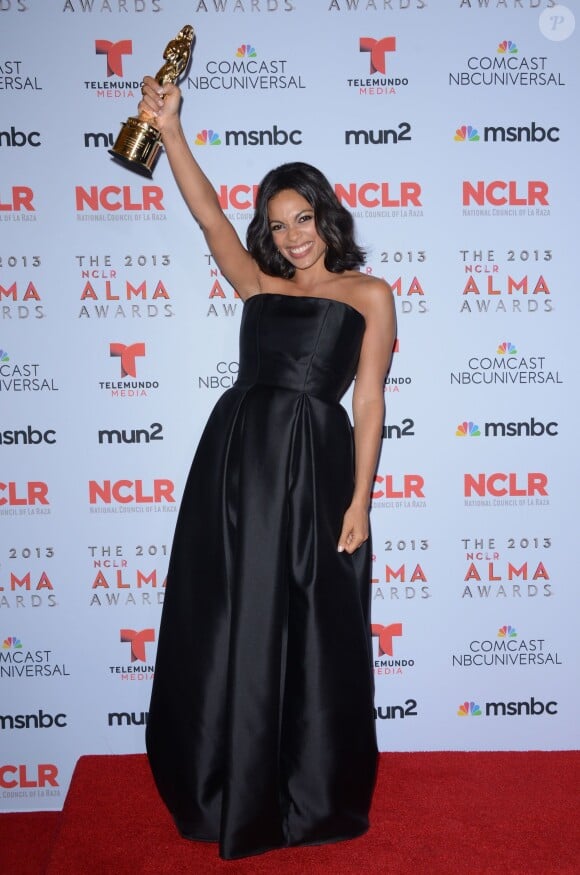 Rosario Dawson lors des ALMA Awards à Pasadena en Californie, le 27 septembre 2013.