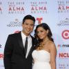 Mario Lopez, Courtney Mazza lors des ALMA Awards à Pasadena en Californie, le 27 septembre 2013.