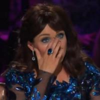Dannii Minogue : Émue et en deuil dans ''X Factor'' tandis que Kylie s'éclate