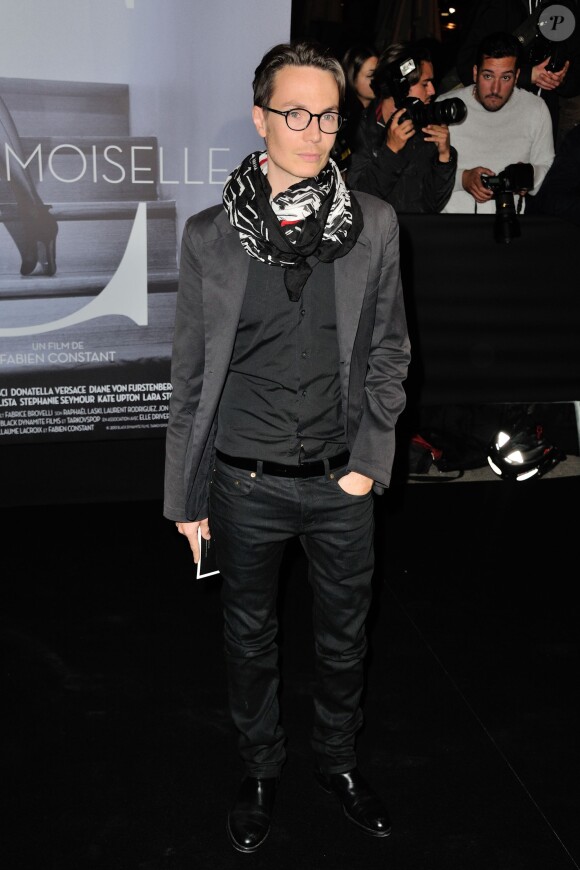 Maxime Simoëns assiste à l'avant-première du film Mademoiselle C au Publicis Drugstore. Paris, le 1er octobre 2013.