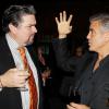 Oliver Platt et George Clooney lors du déjeuner en l'honneur du le film Gravity à New York le 2 octobre 2013