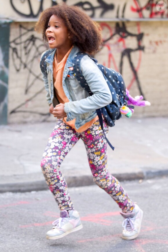 Quvenzhane Wallis sur le tournage d'Annie à TriBeCa, New York le 25 septembre 2013.