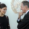 La princesse Victoria de Suède rencontre Jan Eliasson lors de sa visite au siège des Nations unies à New York le 4 octobre 2013.