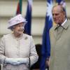 Elizabeth II lors de la cérémonie inaugurale, le 9 octobre 2013 à Buckingham Palace, du relais du Bâton de la reine pour les 20e Jeux du Commonwealth, qui se dérouleront à Glasgow en Ecosse à partir du 24 juillet 2014.