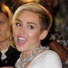 Miley Cyrus fête la sortie de son album "Bangerz" au Planet Hollywood à New York, le 8 octobre 2013.