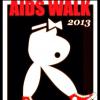 Hugh Hefner et sa femme Crystal Harris soutiennent la marche contre le SIDA (AIDS Walk), à Los Angeles.