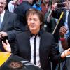 Paul McCartney a donné un concert surprise gratuit sur Times Square  à New York City, le 10 octobre 2013.