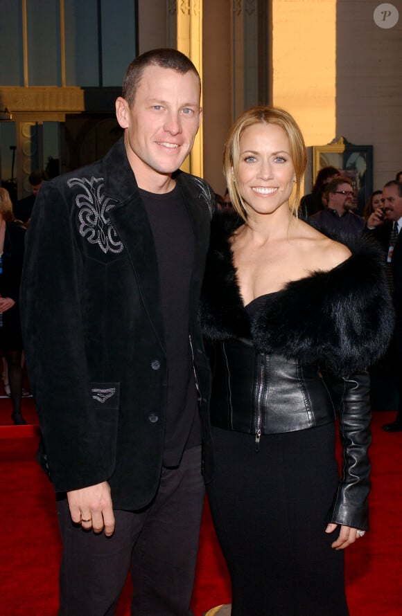 Lance Armstrong et Sheryl Crow au 2005 American Music Awards au Shrine Auditorium de Los Angeles, le 22 novembre 2005