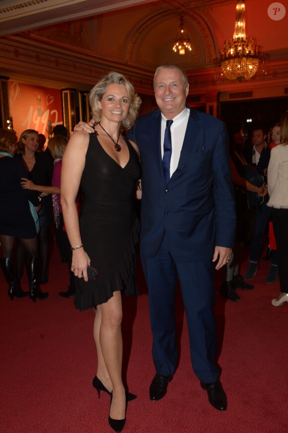 Muriel Hermine et Christian Courtin (PDG de Clarins) - Remise du 16e Prix Clarins de la Femme Dynamisante au Théâtre Mogador à Paris, le 14 otobre 2013.