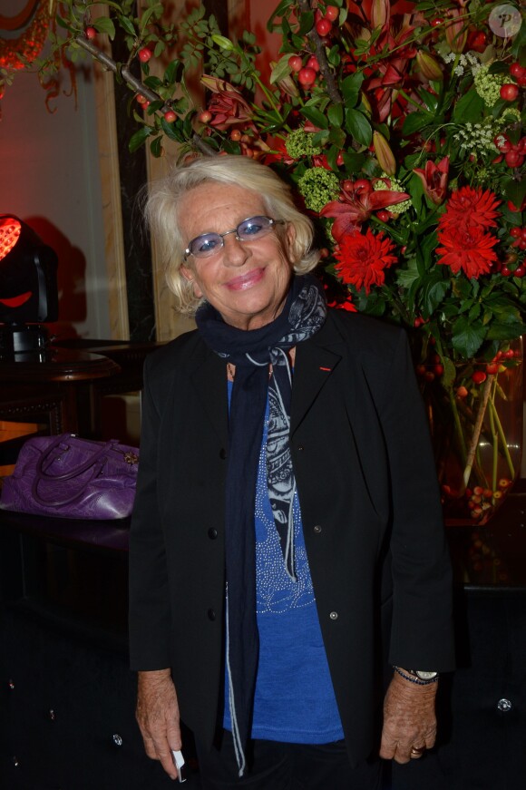 Véronique de Villèle - Remise du 16e Prix Clarins de la Femme Dynamisante au Théâtre Mogador à Paris, le 14 otobre 2013.