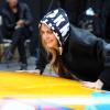 Le top britannique Cara Delevingne donne toute son energie lors d'un shooting photo pour DKNY à New York le 15/10/2013