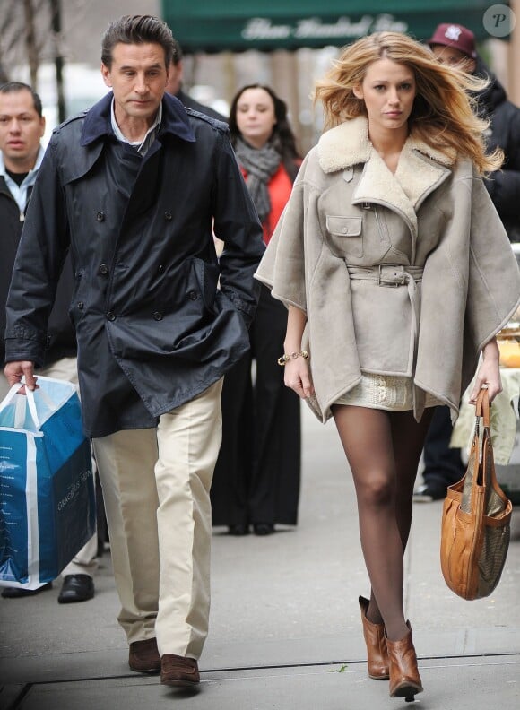 William Baldwin et Blake Lively sur le tournage de "Gossip Girl" à New York, le 24 février 2010.