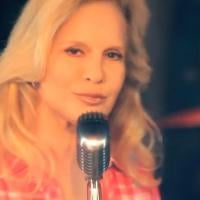 Sylvie Vartan : Retour rock et country avec le clip ''I Like It, I Love It''