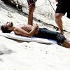 Liam Payne (du groupe One Direction) fait du surf sur la Gold Coast en Australie, le 21 octobre 2013.