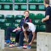 Le prince Harry a pris part le 17 octobre 2013 à Twickenham à un entraînement de rugby dirigé par l'ancien international champion du monde Jason Robinson, pour la promotion du programme All Schools de la RFU (Fédération anglaise de rugby).