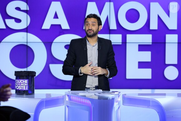 Cyril Hanouna présente Touche pas mon poste à Paris le 10 octobre 2013.
