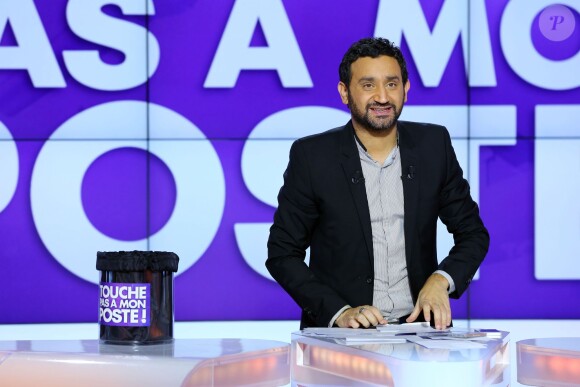 Cyril Hanouna présente Touche pas mon poste à Paris le 10 octobre 2013.