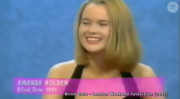 Amanda Holden n'a pas 20 ans quand elle rencontre Jimmy Savile. Ici, elle participite à l'émission "Blind Date" au début des années 90.