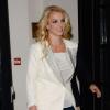 Britney Spears sort de son hôtel à Londres, le 15 octobre 2013.