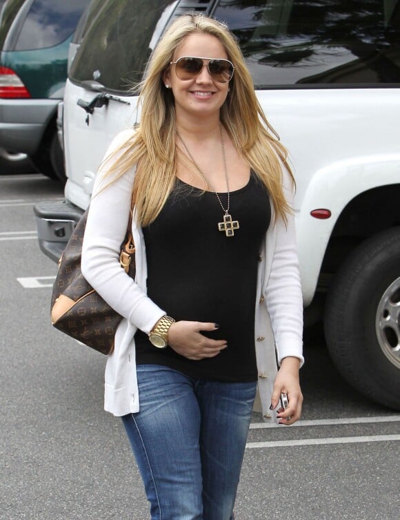 Tiffany Thornton, enceinte en avril 2012 à Los Angeles.