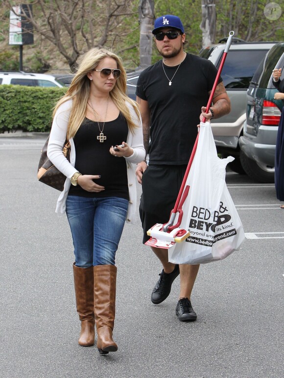 L'actrice Tiffany Thornton et son époux Christopher, en avril 2012 à Los Angeles.