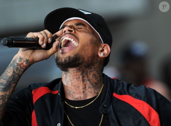 Chris Brown chante sur le plateau de l'émission The Today Show à New York, le 30 août 2013.