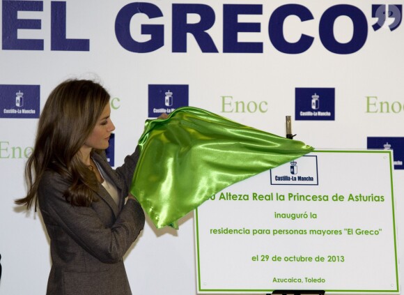 Letizia d'Espagne inaugurant le 29 octobre 2013 à Tolède la maison de retraite El Greco.