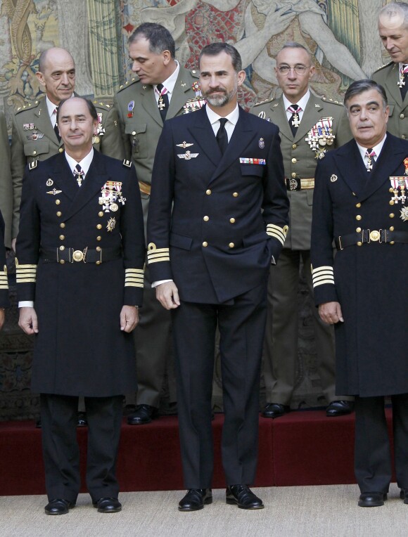 Le prince Felipe d'Espagne assiste à une audience militaire au palais du Pardo à Madrid le 31 octobre 2013