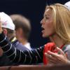 Jelena Ristic assistant le 31 octobre 2013 à la victoire de son fiancé Novak Djokovic contre John Isner en huitième de finale de l'Open de Paris Bercy.