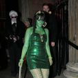 Lily... Alien ? La chanteuse Lily Allen lors du Bal Halloween organisé au One à Londres au profit de l'UNICEF le 31 octobre 2013