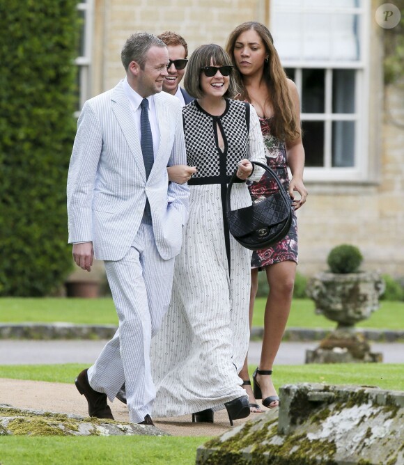 Lily Allen et son mari Sam Cooper au mariage de Stephen Paul Manderson aka Professor Green et de Millie Mackintosh le 10 septembre 2013