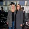 Sandrine Kiberlain, Emmanuelle Devos lors de la première du film Violette à Paris, le 4 novembre 2013.