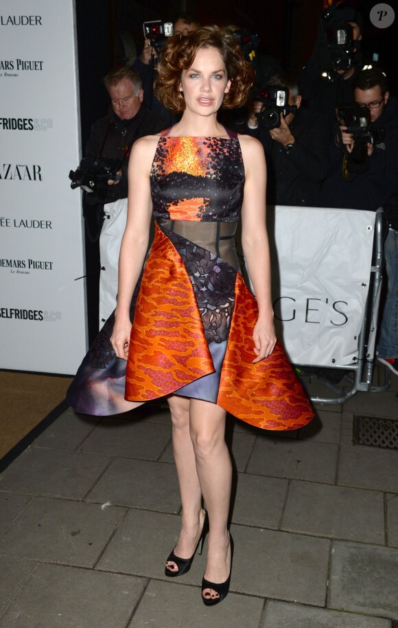 Ruth Wilson assiste aux Harper's Bazaar Women of the Year Awards à l'hôtel Claridge's. Londres, le 5 novembre 2013.