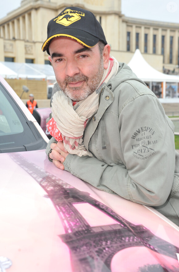 Bruno Solo à la Présentation du Rallye Aïcha des Gazelles sur la place du Trocadéro à Paris, le 16 mars 2013. 