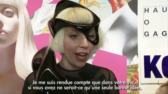 Lady Gaga toujours plus dingue : Robe volante et ARTRAVE pour lancer ARTPOP