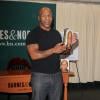 Mike Tyson dédicace son livre "Undisputed Truth" à New York le 13 novembre 2013.