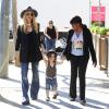 Rachel Zoe et son fils Skyler se rendent chez Yogurt Stop à West Hollywood. Le 14 novembre 2013.
