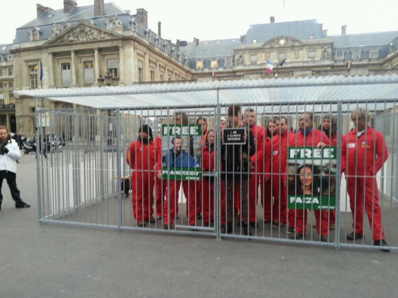 MademoiselleK soutient Greenpeace France à Paris et les trente militants de Greenpeace détenus depuis deux mois en Russie. Le 15 novembre 2013
