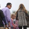 Charlie Sheen en compagnie de son ex-femme Denise Richards et de leurs filles Sam et Lola. Los Angeles, le 16 novembre 2013.