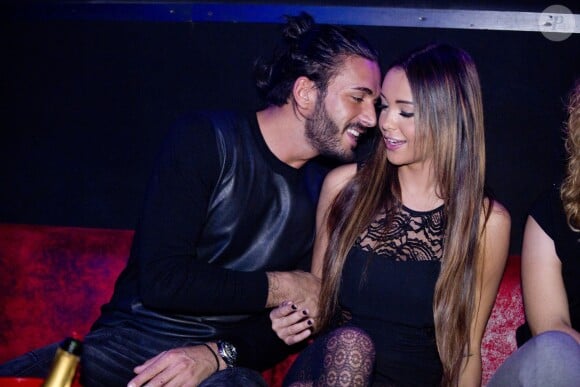 EXCLU - Nabilla Benattia et son compagnon Thomas Vergara, fous d'amour, font la fête au Nice Club de Dour en Belgique, le 8 novembre 2013.
