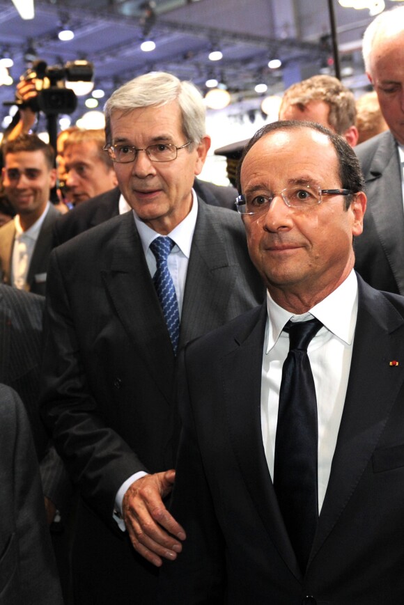 François Hollande et Philippe Varin lors du salon de l'Automobile à Paris, le 28 septembre 2012