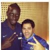 Jamel Debouzze et Mamadou Sakho au Stade de France à Saint-Denis le 19 novembre 2013