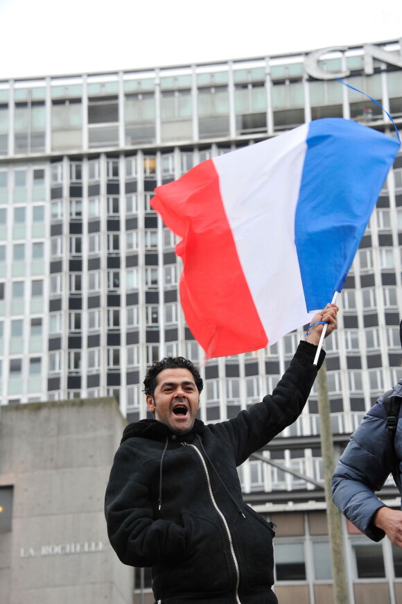 Jamel Debbouze sur le parvis de la gare Montparnasse après la Marche pour l'Egalite, le 20 novembre 2013 à Paris