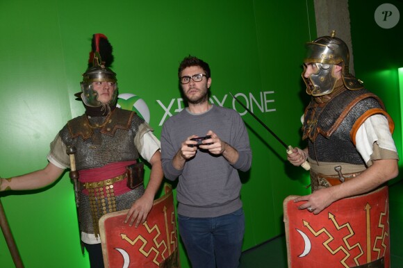 Cyprien lors de la soirée de lancement de la Xbox One à Paris le 21 novembre 2013.
