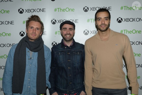 La bande à fifi lors de la soirée de lancement de la Xbox One à Paris le 21 novembre 2013.