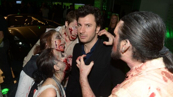 Michaël Youn et JoeyStarr : Entourés de zombies pour fêter la Xbox One