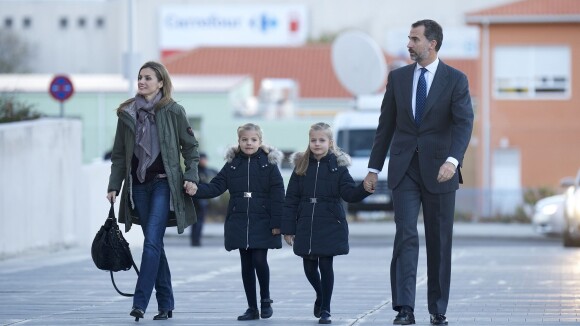 Letizia d'Espagne : Au côté de Felipe et des enfants pour soutenir Juan Carlos
