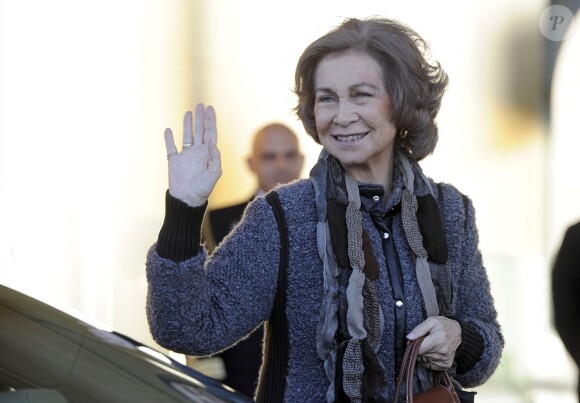 La reine Sofia à l'Hôpital de l'université Quiron où le Roi Juan Carlos a été opéré de la hanche, Madrid, le  22 novembre 2013.