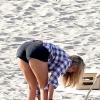 Le top américain Kate Upton a passé le samedi 23 novembre sur la plage de Malibu pour un shooting photo